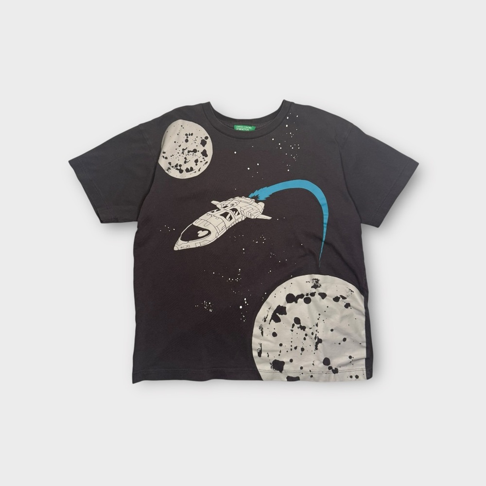 United Colors Of Benetton Space Graphic Gray Shirt